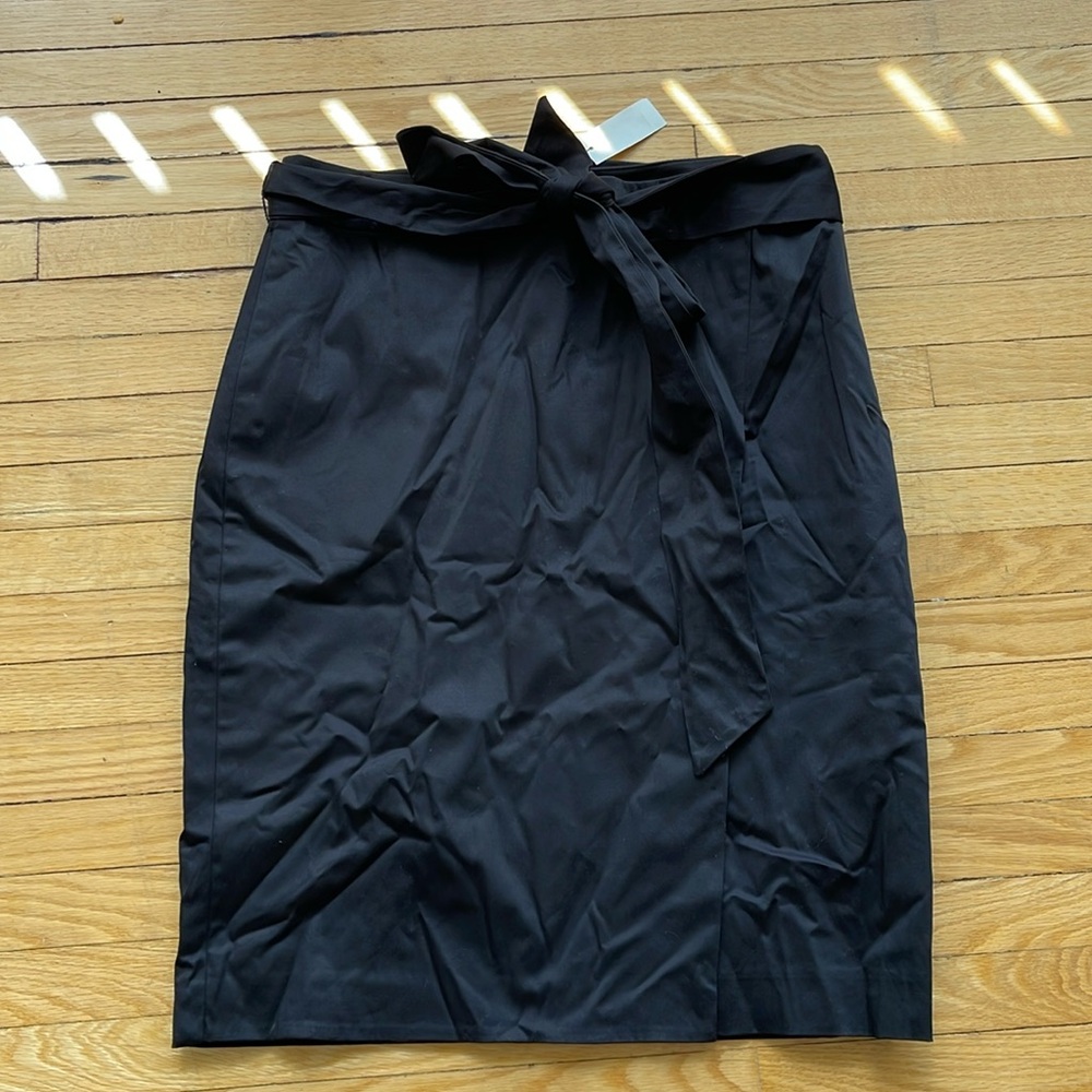 BNWT Talbots Black Skirt. Size 8P